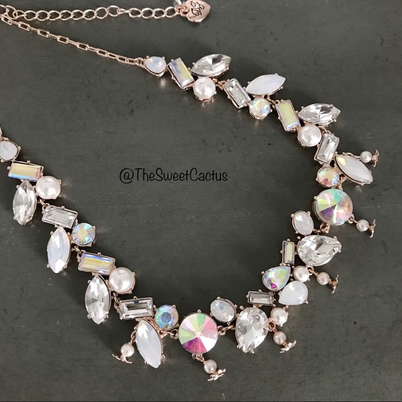 Betsey Johnson Jewelry - Betsey Johnson Flutterbye Stone Necklace